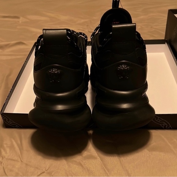 Versace Chain Reaction. GREAT CONDITION - Picture 5 of 7